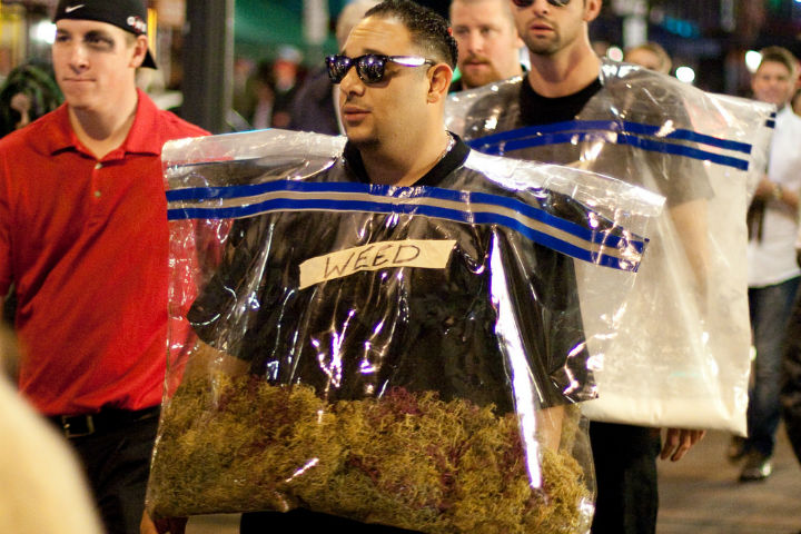 10 Epic Stoner Costume Ideas For Halloween